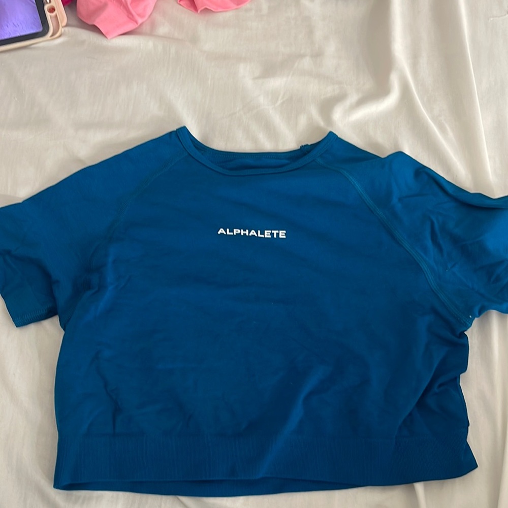 Alphalete crop top